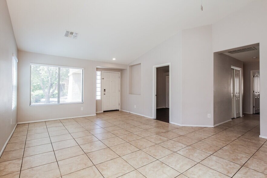 Building Photo - 9536 W Miami St