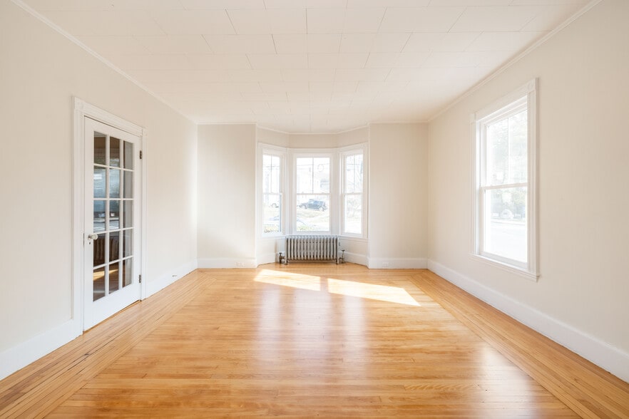 Building Photo - 338 Stevens Avenue