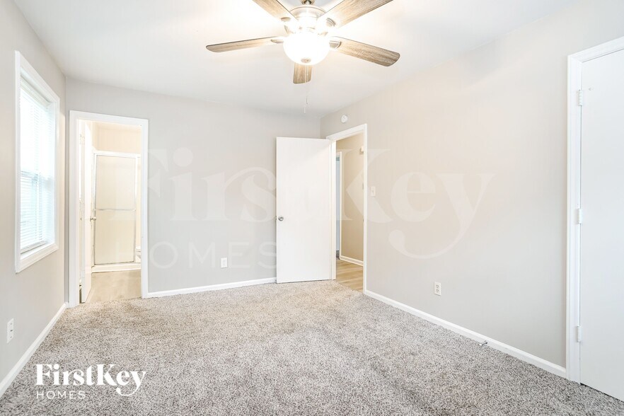 Building Photo - 5507 Lawrence Orr Rd