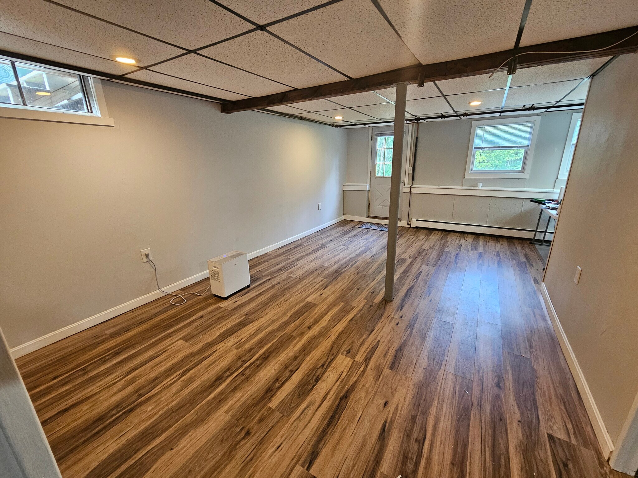 Building Photo - 435 Duck Pond Rd