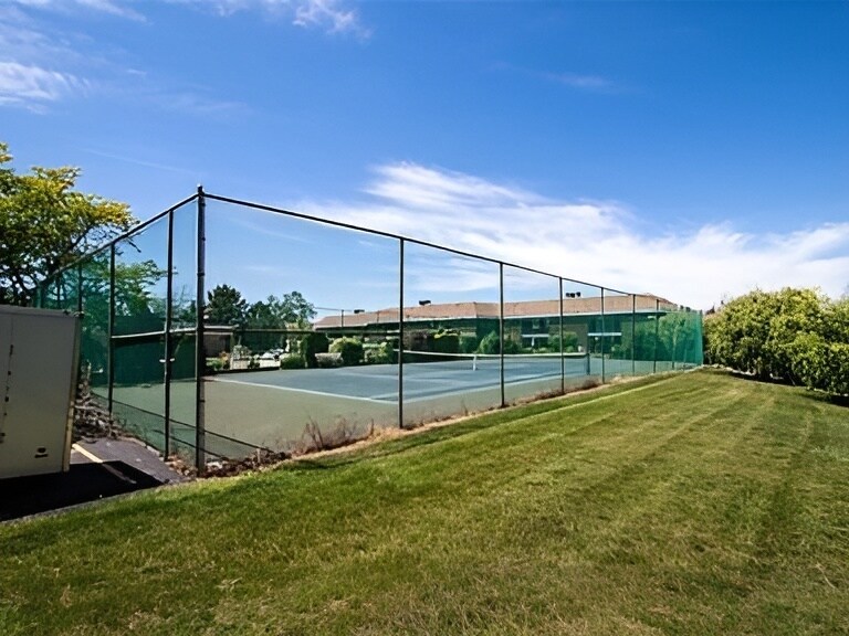 Building Photo - 120 Groton Dr