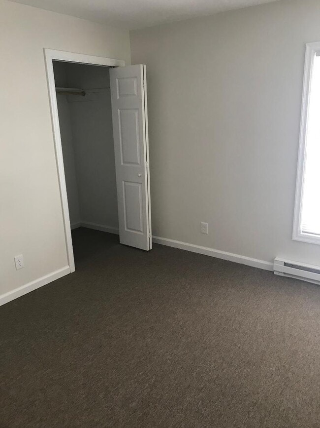 Building Photo - 245 Colonial Ave