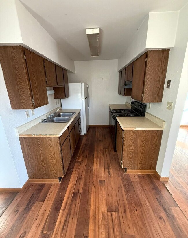 Building Photo - Jewell