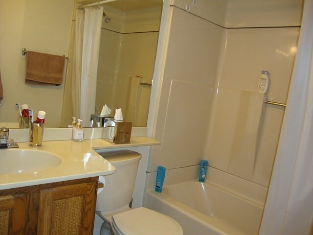 Building Photo - 32 7th St