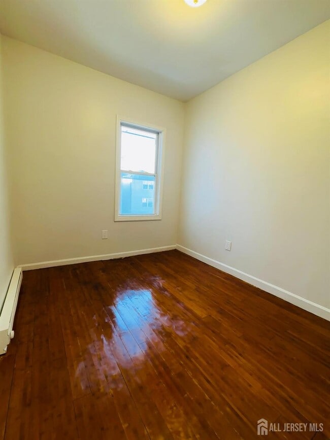 Building Photo - 489 S 17th St