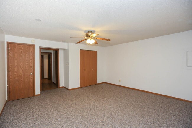 Building Photo - 311 Foxfire Dr
