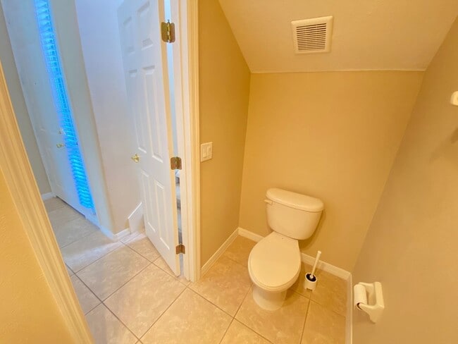 Building Photo - 519 Terrace Spring Dr