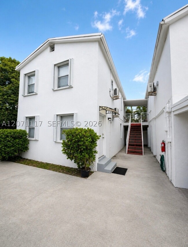 Building Photo - 127 NW 47th St