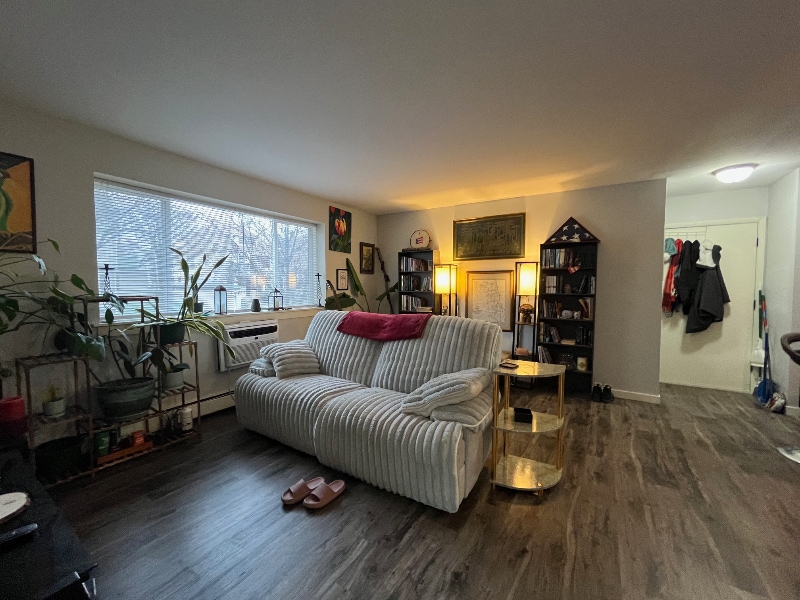 Building Photo - 2545 N Cramer St