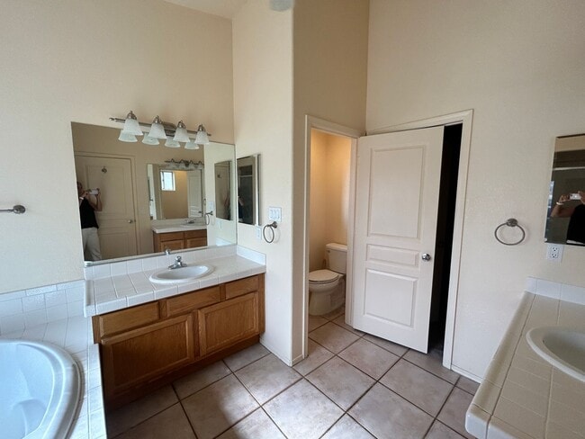 Building Photo - 4-Bedroom Home in Mesa Del Sol with Heated Pool and Spa