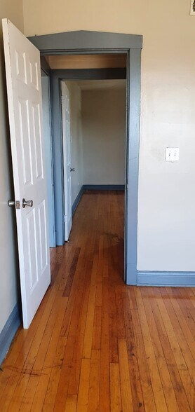 Building Photo - 4914 W 18th St