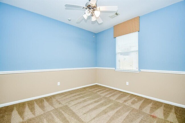 Building Photo - 20123 Jasper Oaks Dr