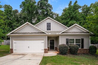 Building Photo - 3517 Mica Cir SE
