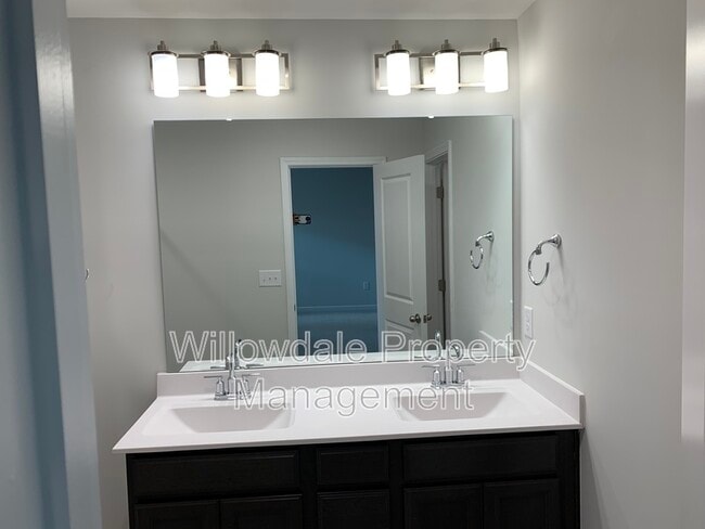 Building Photo - 134 Ashlar Ct