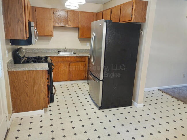Building Photo - 3032 Destin Cir