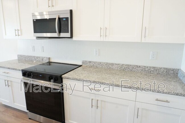 Building Photo - 1225 N 13th St