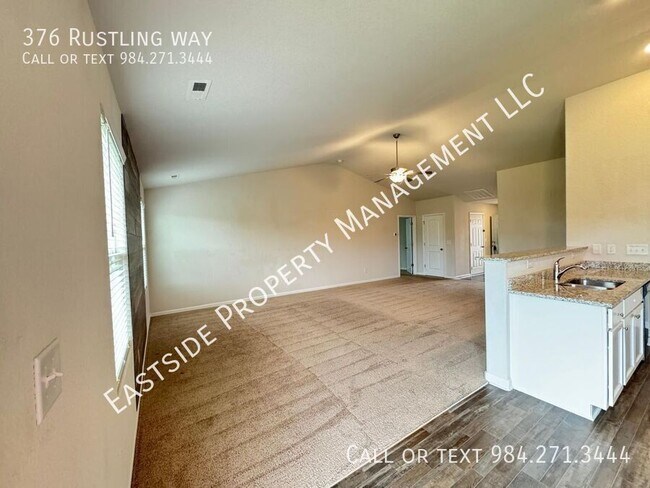 Building Photo - 376 Rustling Way