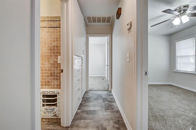 Building Photo - 1742 Carlisle Rd