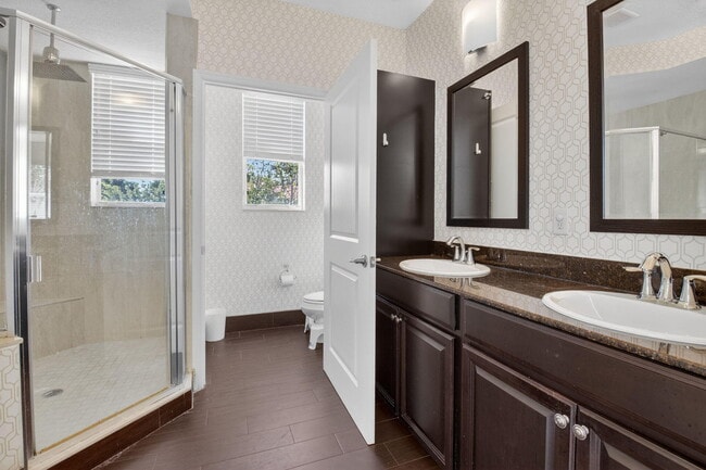 Building Photo - 4920 NW 15th Ave