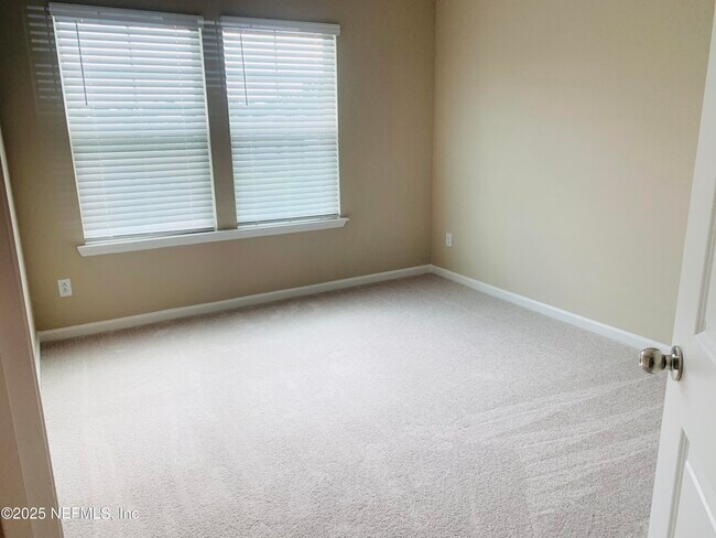 Building Photo - 285 Boracay Cir