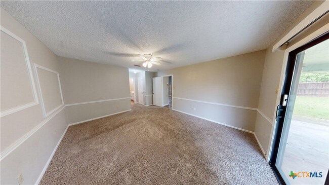 Building Photo - 4505 River Oaks Dr