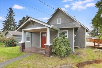 Building Photo - NOW AVAILABLE FOR RENT-4bd/2ba -8816 S Yakima Ave, Tacoma, WA 98444