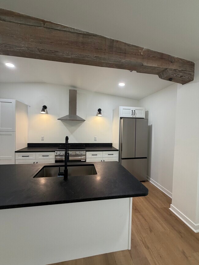 Building Photo - The Warehouse At Calhoun - RESIDENTIAL