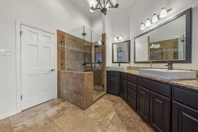 Building Photo - 5836 Westslope Dr