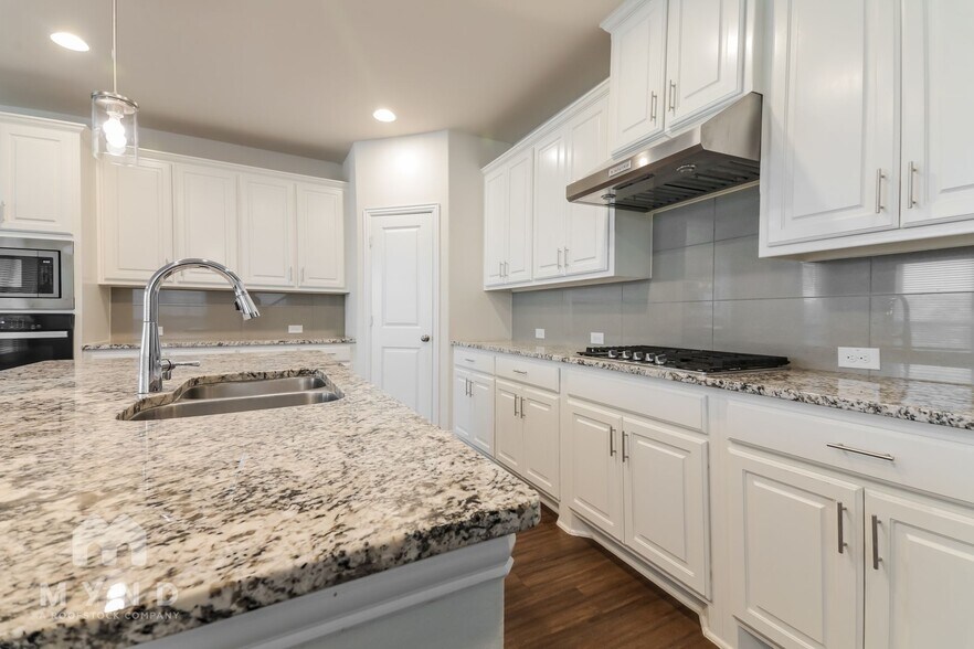 Building Photo - 3105 Damsel Sauvage Ln