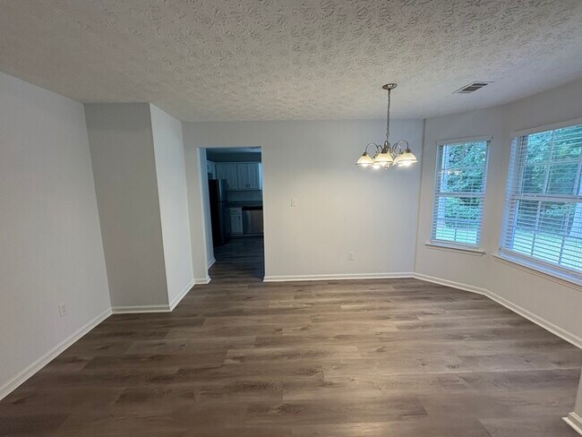 Building Photo - 229 Pebble Creek Dr