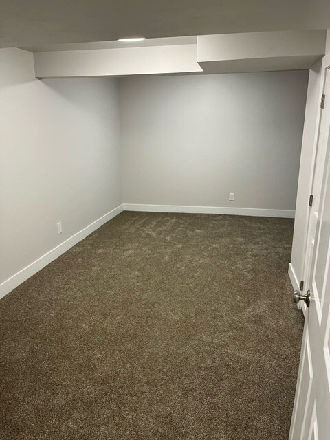 Master Bedroom - 2112 W Bowling Ave