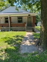 Building Photo - 2611 E Troy Ave