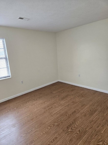 Building Photo - 27 Scioto Dr