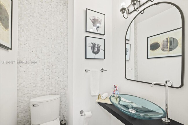 Building Photo - 200 Biscayne Blvd Way