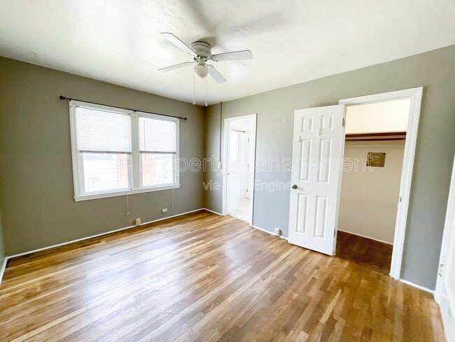 Building Photo - 105 W Curtis St