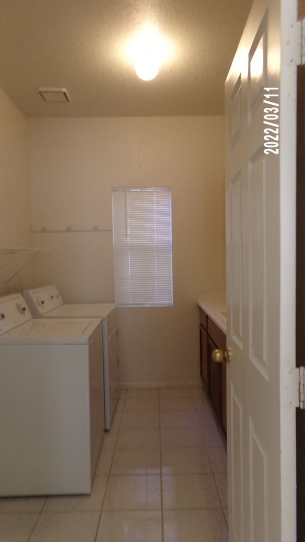 Building Photo - 252 Paseo Del Lago Cir