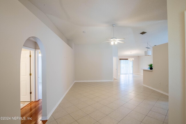 Building Photo - 3158 Ash Harbor Dr E