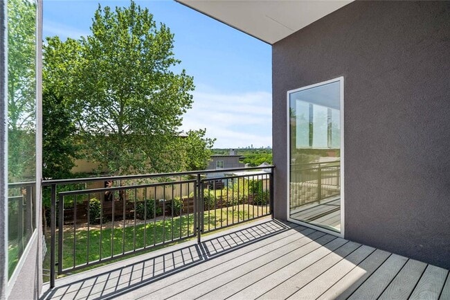 Building Photo - 5334 Sendero Hills Pkwy