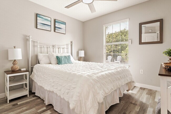 Building Photo - 75 Secret Harbor Dr