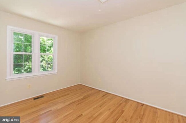 Building Photo - 8302 Moline Pl