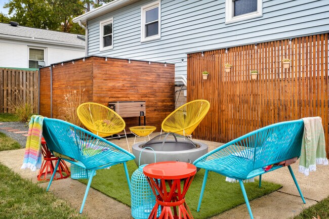 Building Photo - 4939 17th Rd N