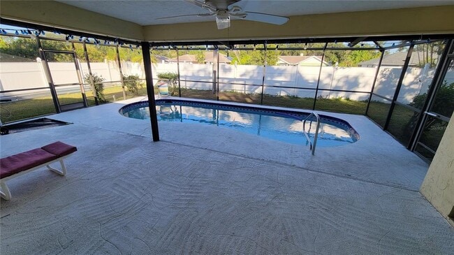 Building Photo - 8427 Brandeis Cir E