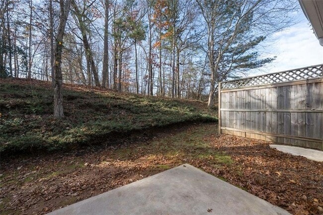 Building Photo - 204 Parc View Ln