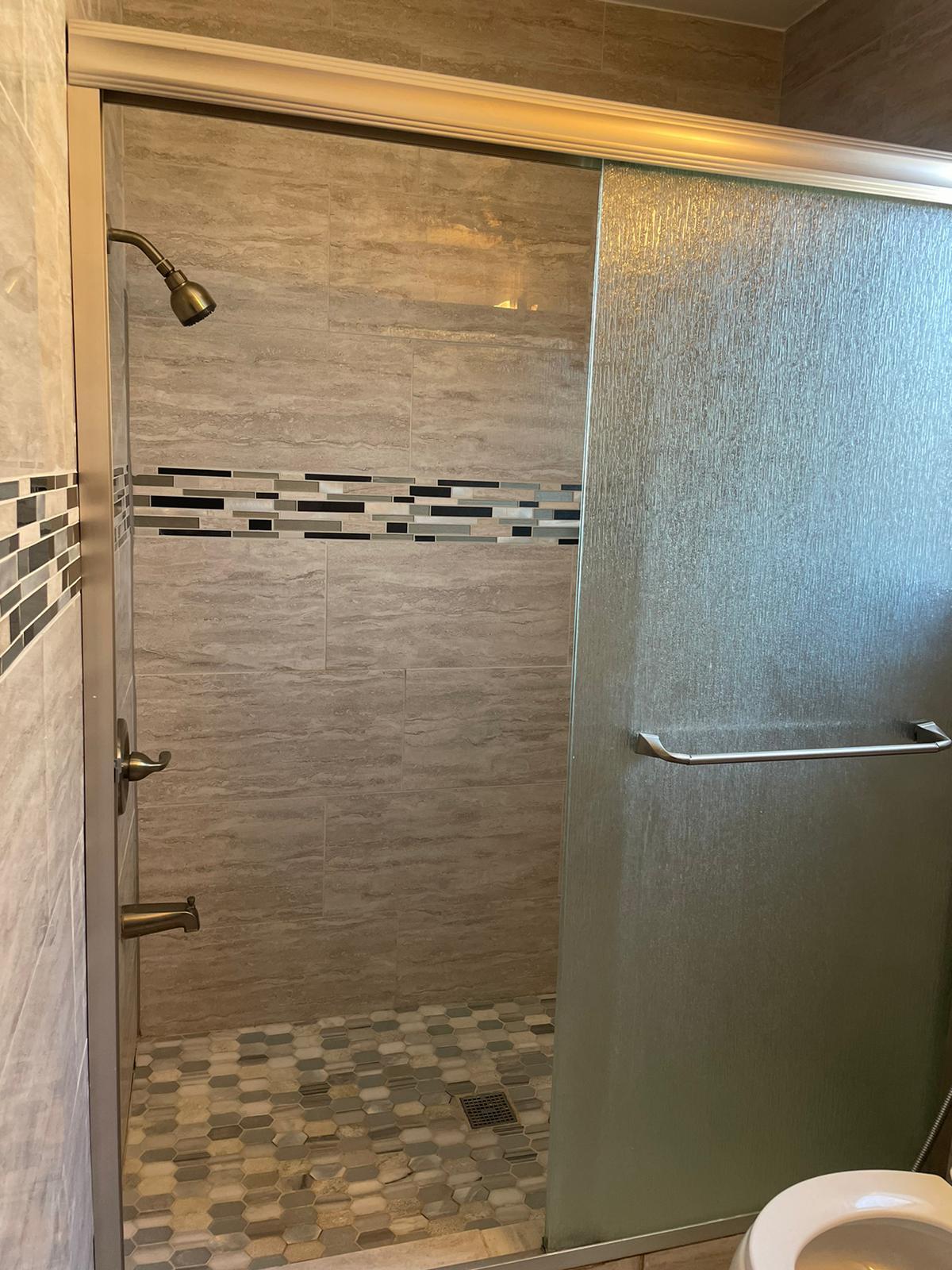 bathroom - 178 Maple Ct