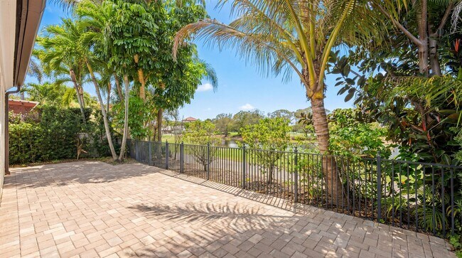 Building Photo - 2055 Regents Blvd