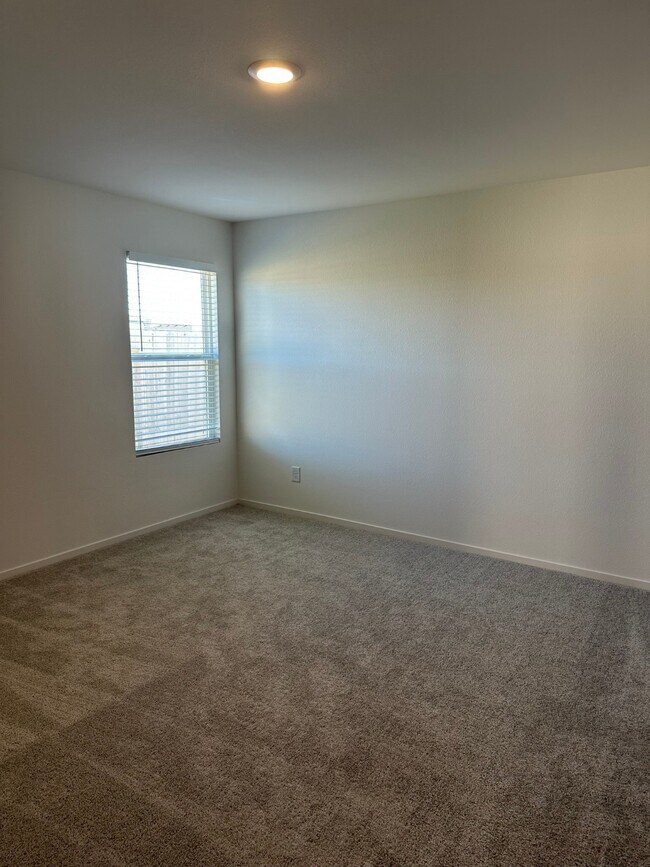 Building Photo - 10818 Red Orchid Dr