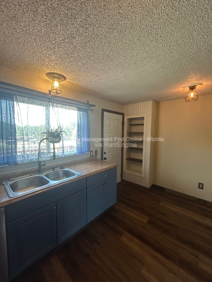 Building Photo - 3147 Brookfield Ct