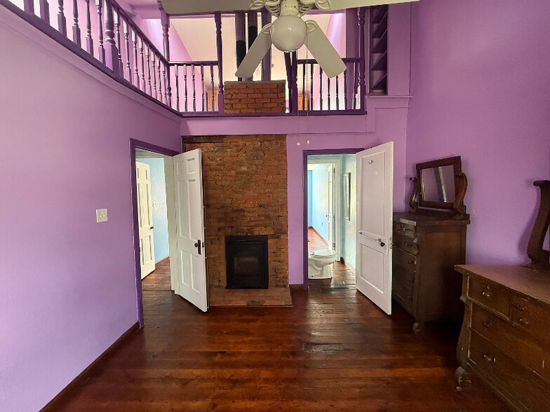 Building Photo - 1307 Bingham St