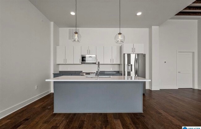 Building Photo - 1801 2nd Ave N