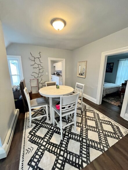 Building Photo - 42 Elmwood Ave